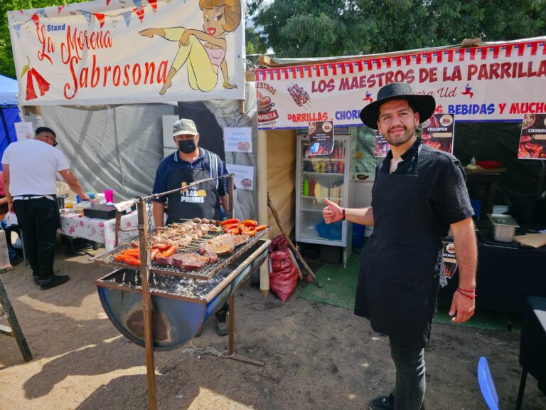 JINETES, MÚSICA Y TRADICIÓN MARCARON LA COMPETENCIA ECUESTRE “PRUEBAS FUNCIONALES” EN QUILLÓN