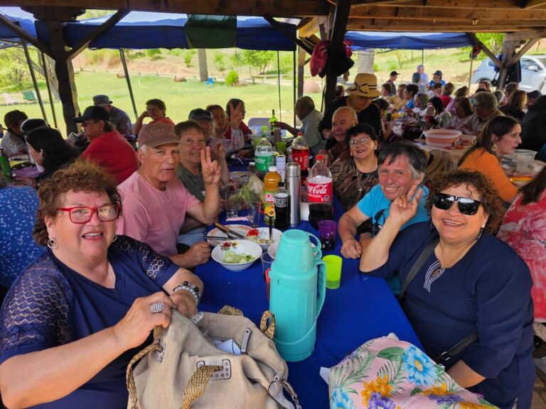 JORNADA RECREATIVA REUNIÓ A MÁS DE 300 PERSONAS MAYORES EN QUILLÓN