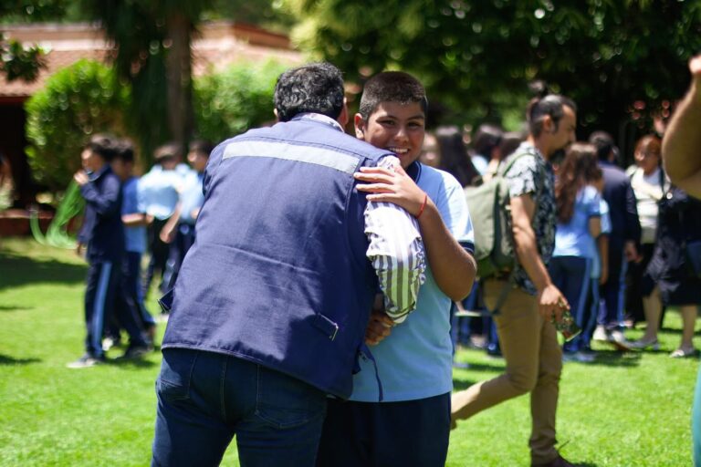 RECONOCIMIENTO A LA BANDA DE GUERRA ESCOLAR DE LA ESCUELA EL CASINO