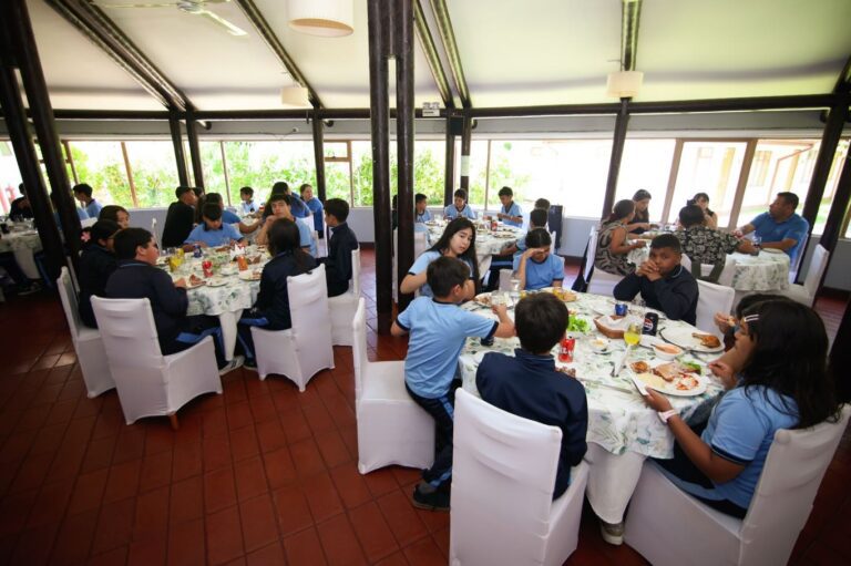RECONOCIMIENTO A LA BANDA DE GUERRA ESCOLAR DE LA ESCUELA EL CASINO