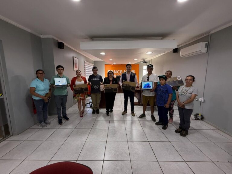 ENTREGAMOS AYUDAS TÉCNICAS 2025 A JÓVENES DE NUESTRA COMUNA