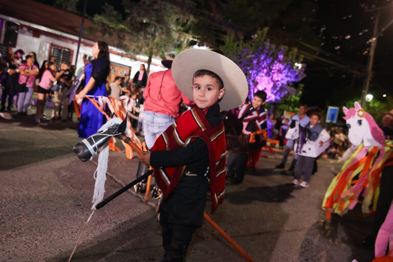 ¡PRIMER CARNAVAL DE LA EDUCACIÓN MUNICIPAL EN QUILLÓN!