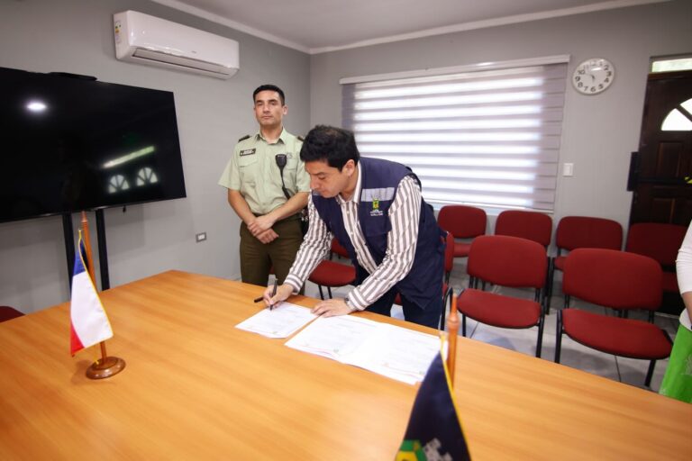 HITO DE SEGURIDAD EN QUILLÓN: FIRMA DEL PLAN ESTRATÉGICO “COMERCIO SEGURO”