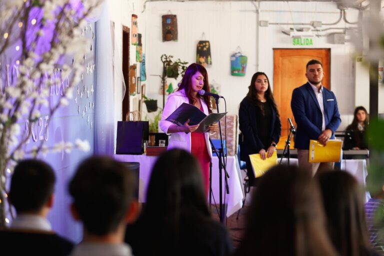 ESCUELA DE LIUCURA BAJO CELEBRA IMPORTANTES HITOS EDUCATIVOS