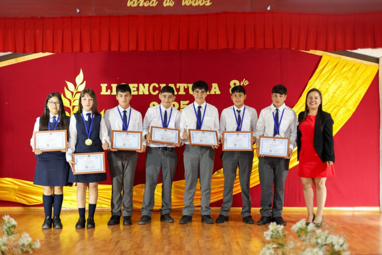 ESCUELA PEDRO TORRES SABELLE REALIZAMOS CEREMONIA DE LICENCIATURA