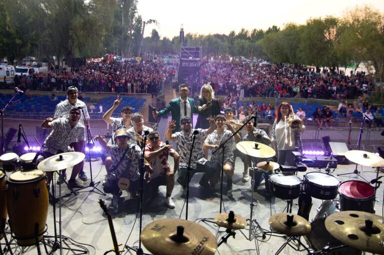 LA CUMBIA SE VIVE Y SE BAILA EN QUILLÓN FEST