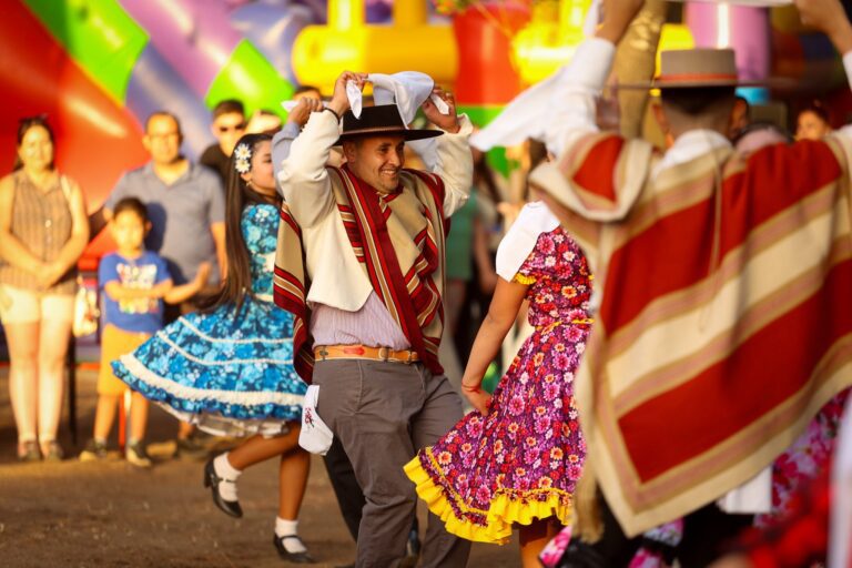 GRAN INAUGURACIÓN MARCÓ LA PRIMERA NOCHE DE LA FERIA AGROTURÍSTICA QUILLÓN 2026