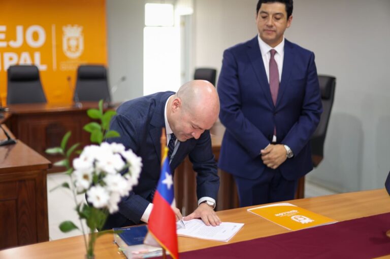 NUEVO JUEZ DE POLICÍA LOCAL DE QUILLÓN PRESTÓ JURAMENTO PARA SERVIR A NUESTRA COMUNA