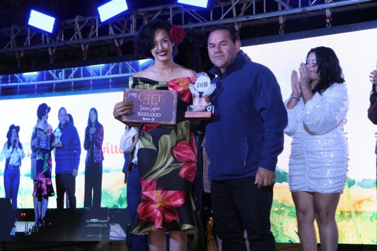 Con gran entusiasmo vivimos la Gran Final del 7° Festival de Karaoke AMUQ Quillón