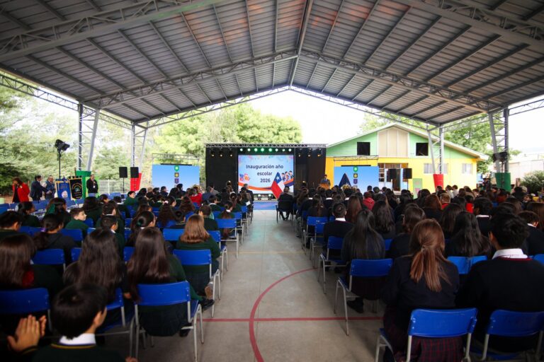 INICIO DEL AÑO ESCOLAR EN QUILLÓN REÚNE A TODA LA COMUNIDAD EDUCATIVA