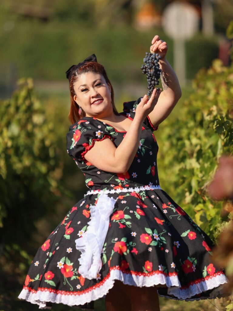 MALENY MEZA FIERRO, CANDIDATA REINA DE LA VENDIMIA QUILLÓN 2026