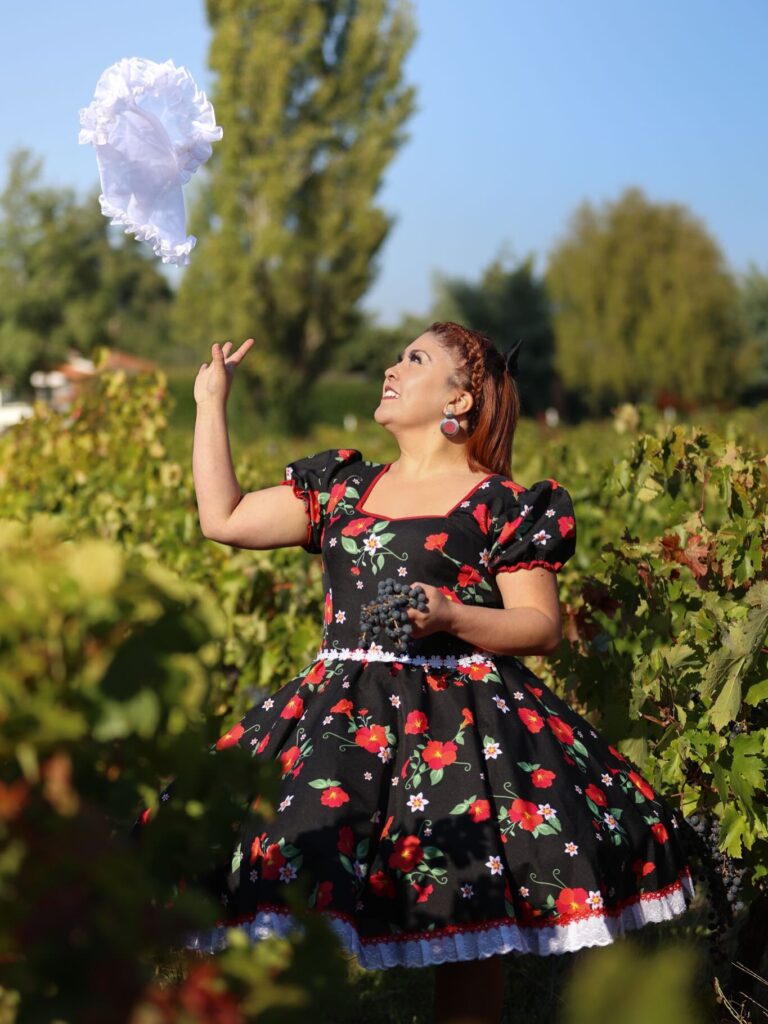 MALENY MEZA FIERRO, CANDIDATA REINA DE LA VENDIMIA QUILLÓN 2026