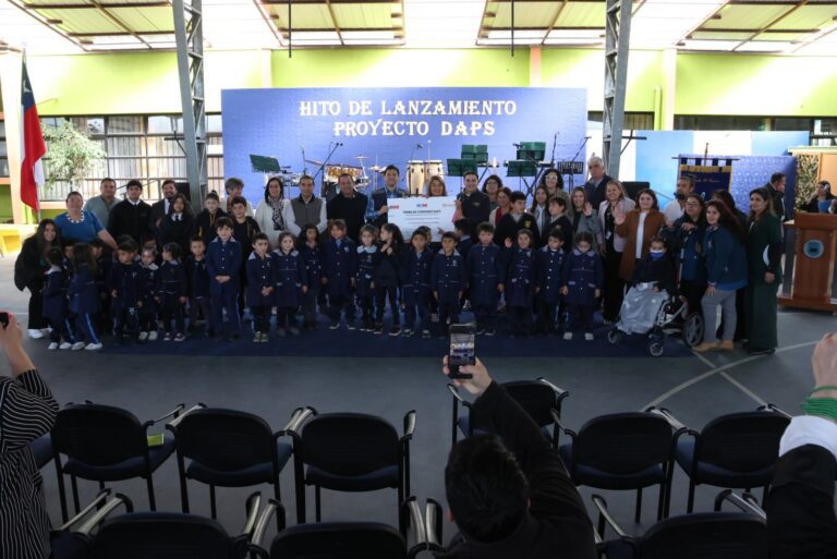 LANZAMIENTO DE APOYO PSICOSOCIAL PARA COMUNIDADES EDUCATIVAS DE QUILLÓN