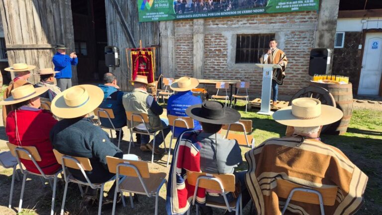 CABALGATA CULTURAL RECORRE LOS SENDEROS DE CERRO NEGRO