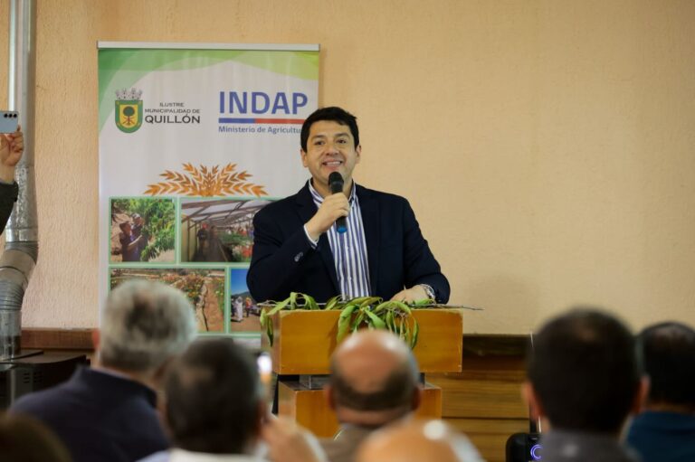 NUESTROS AGRICULTORES PRESENTAN CHERRY ICE, LICOR DE CEREZA PALOMA