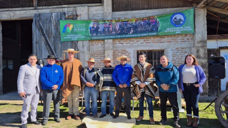 CABALGATA CULTURAL RECORRE LOS SENDEROS DE CERRO NEGRO