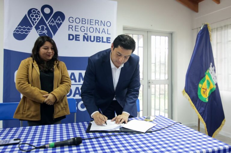 QUILLÓN RETOMA OBRAS EN SECTOR THOMPSON