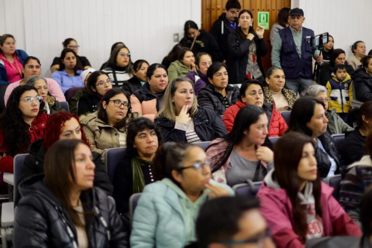 EN QUILLÓN: 70 MUJERES INICIAN PROGRAMA MUJERES JEFAS DE HOGAR