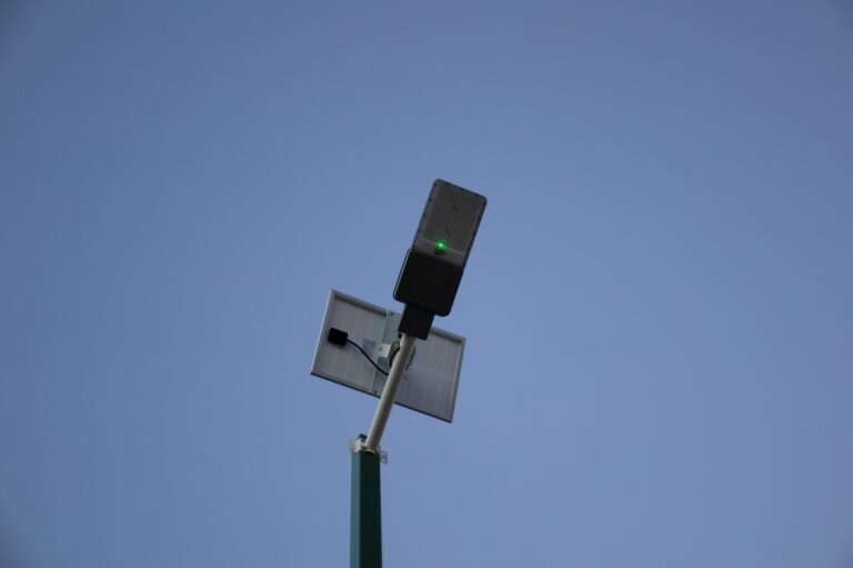 TALCAMO AVANZA CON NUEVA ILUMINACIÓN RURAL PARA SUS VECINOS
