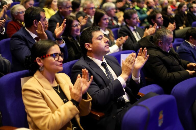 PRESENTES EN LA CUENTA PÚBLICA DEL GOBIERNO REGIONAL DE ÑUBLE