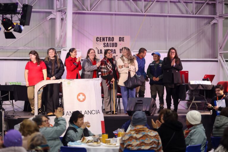 Más de 200 personas mayores participaron en la actividad “Con Mate se Pasa Mejor”