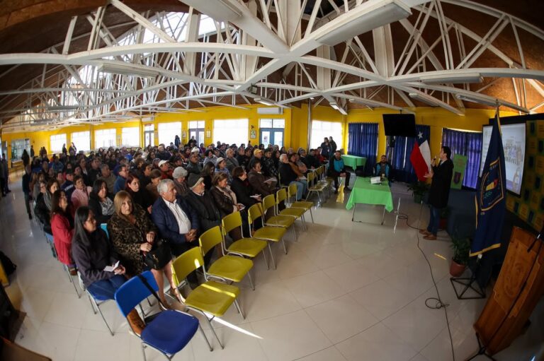 ¡GRAN PARTICIPACIÓN EN LA CAPACITACIÓN DEL CONCURSO VINCULACIÓN CON LA COMUNIDAD 8%!