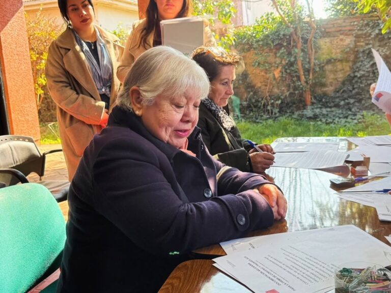 OCHO CLUBES DE ADULTOS MAYORES Y LA UNIÓN COMUNAL SE ADJUDICAN PROYECTOS SENAMA