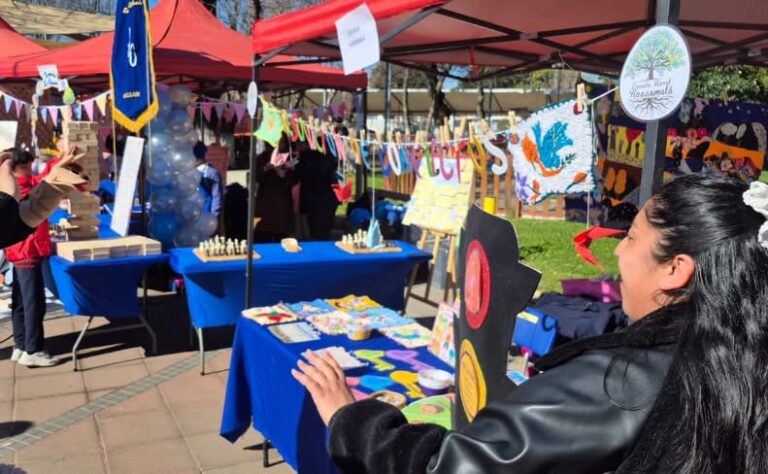 QUILLÓN VIVIÓ FERIA EDUCATIVA DE LA CONVIVENCIA ESCOLAR EN LA PLAZA DE ARMAS