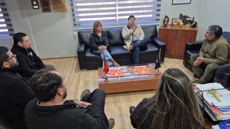 QUILLÓN FORTALECE LA PREVENCIÓN DE INCENDIOS FORESTALES CON CONVENIO DE COLABORACIÓN.