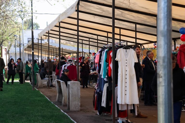 CULMINA PRIMERA PARTE DE LA CEREMONIA DE FIESTAS PATRIAS EN QUILLÓN