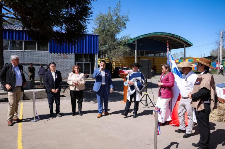 ESQUINAZOS, CUECAS Y TRADICIONES MARCARON LA CELEBRACIÓN DE FIESTAS PATRIAS EN EL LICEO LUIS CRUZ MARTÍNEZ.