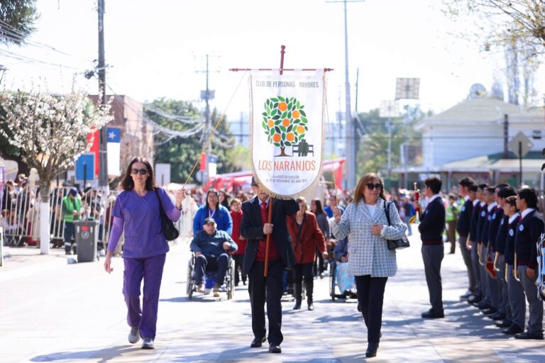 EL DESFILE CONTINÚA CON LA PARTICIPACIÓN DE NUESTRAS ORGANIZACIONES