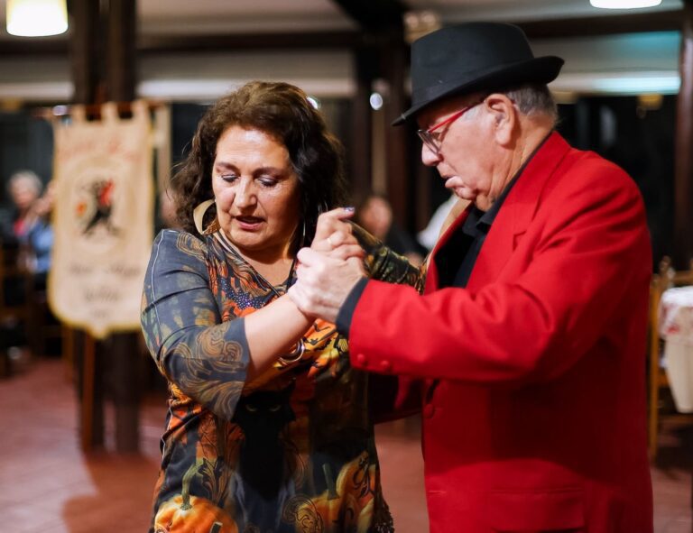 ¡EL TANGO SE TOMÓ QUILLÓN!
